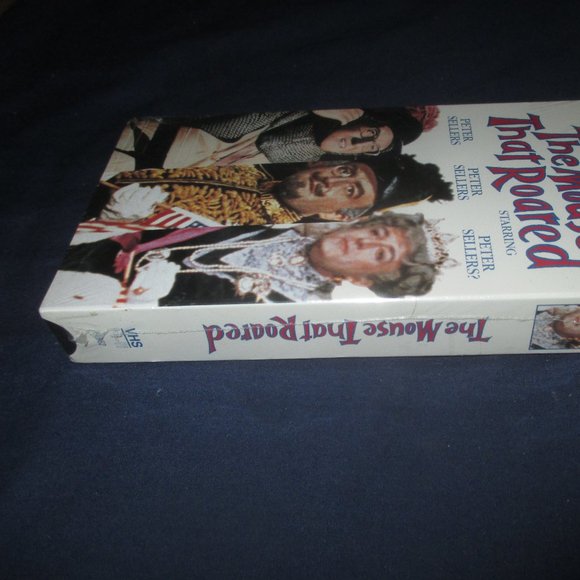 The Mouse That Roared (VHS, 1993, Unopened / New) w/ watermark - Picture 4 of 6